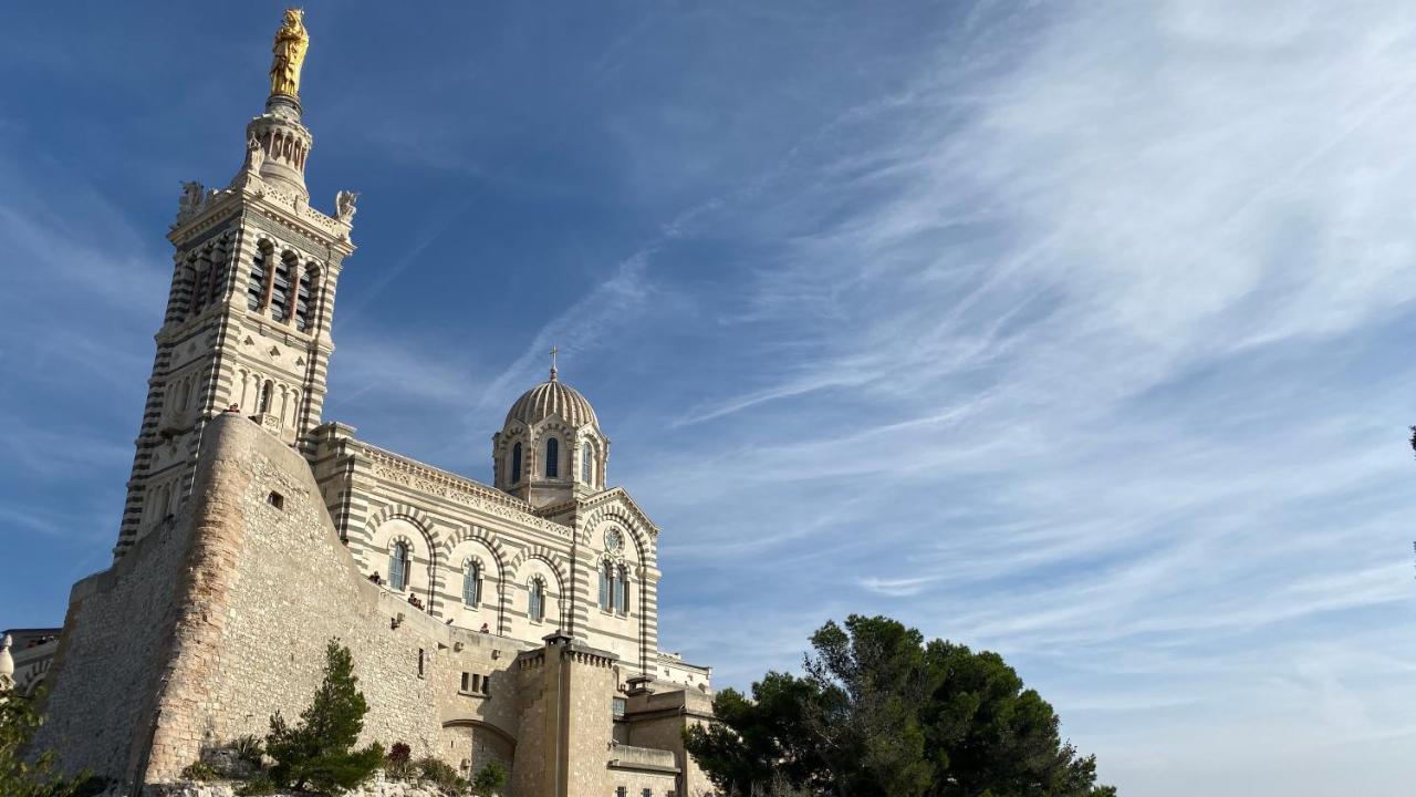 ESCALE MARSEILLAISE, Grand T2 calme, près du Vieux Port pour 2 a 4 personnes, NETTOYAGE RIGOUREUX Appartamento Marsiglia Esterno foto